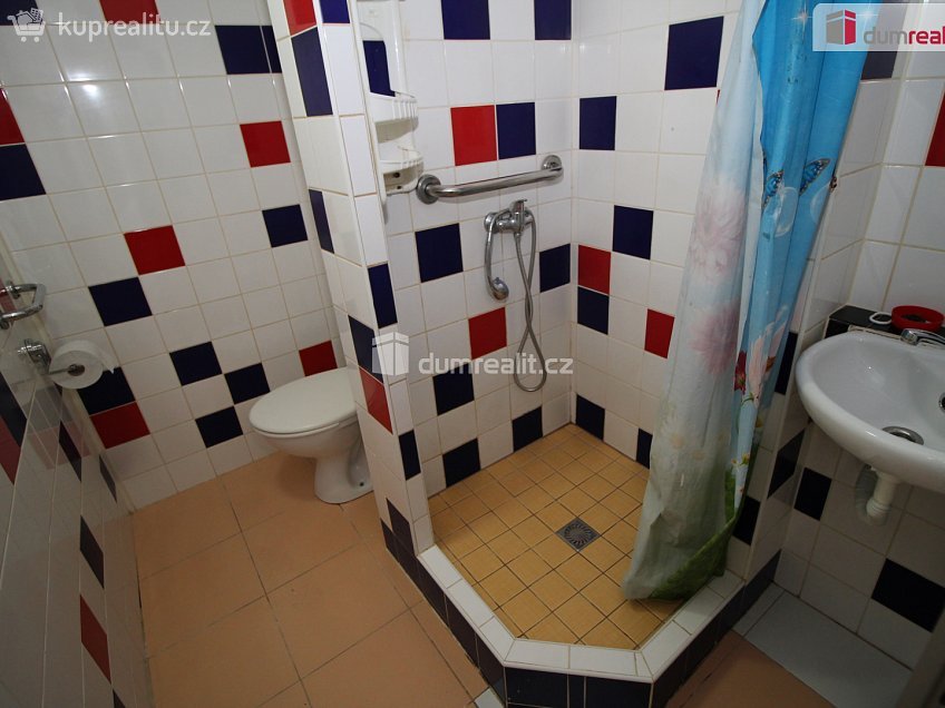 Pronájem bytu 2+kk 42 m^2 Švabinského, Sokolov 