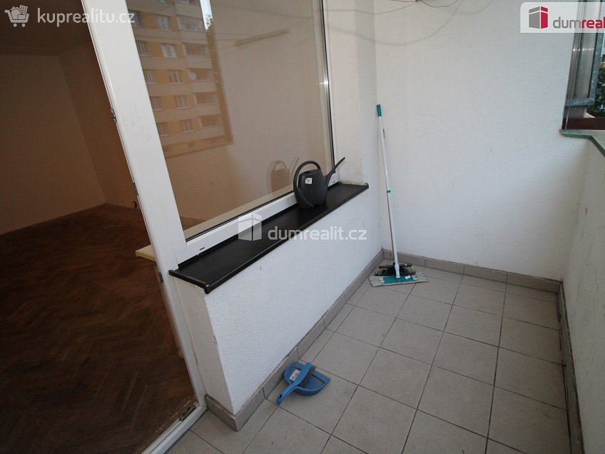 Pronájem bytu 2+kk 42 m^2 Švabinského, Sokolov 