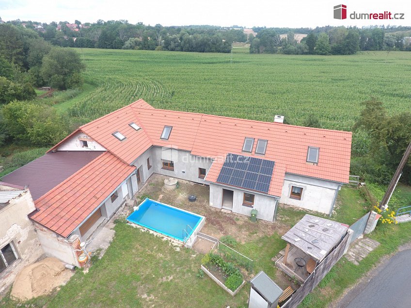 Prodej  rodinného domu 258 m^2 Kropáčova Vrutice, Kropáčova Vrutice 