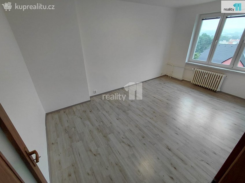Pronájem bytu 2+1 55 m^2 Palackého, Aš 
