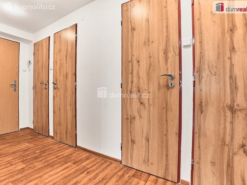 Prodej bytu 2+1 72 m^2 Náměstí, Měděnec 