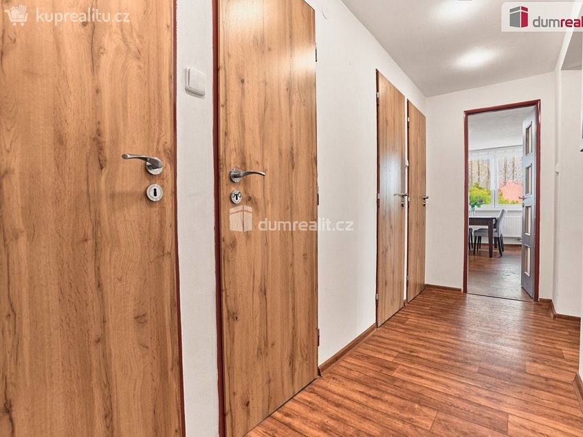 Prodej bytu 2+1 72 m^2 Náměstí, Měděnec 