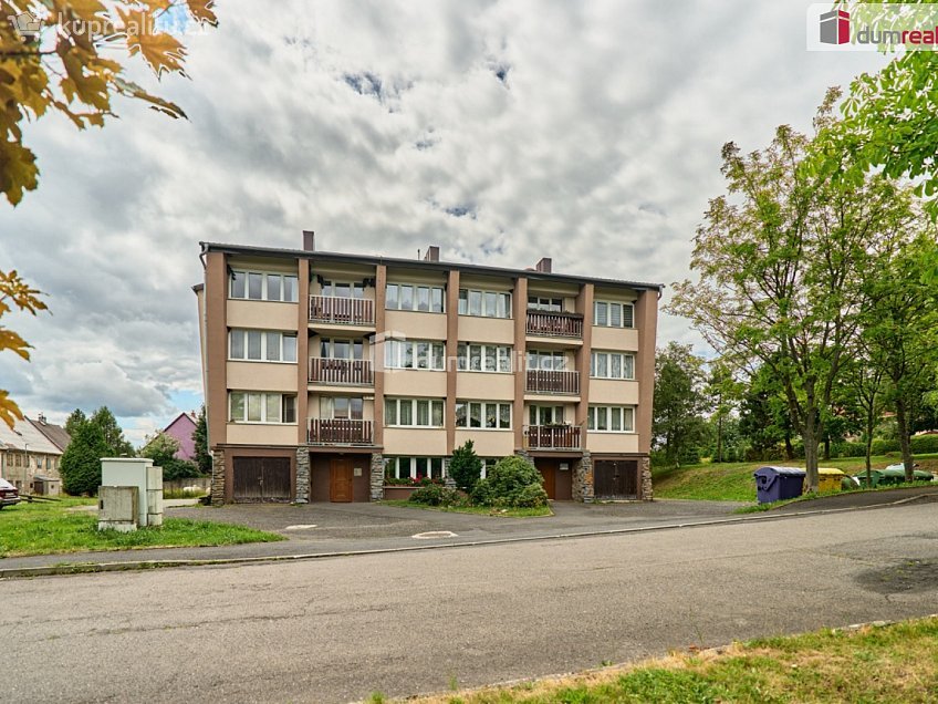 Prodej bytu 2+1 72 m^2 Náměstí, Měděnec 
