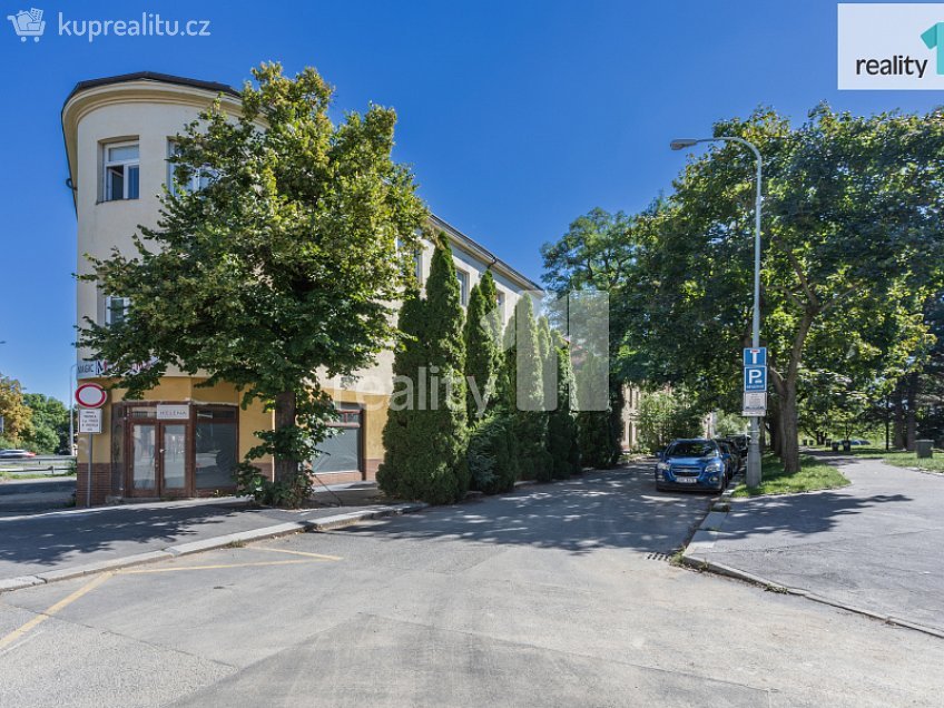 Prodej bytu 2+kk 47 m^2 Hanusova, Praha 4 
