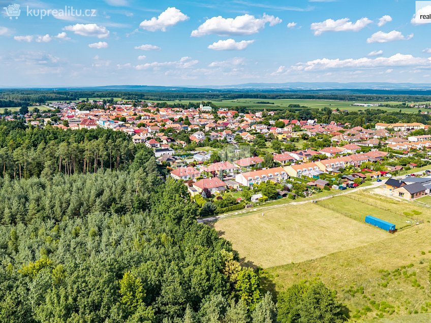 Prodej  stavebního pozemku 900 m^2 Horní Jelení, Horní Jelení 
