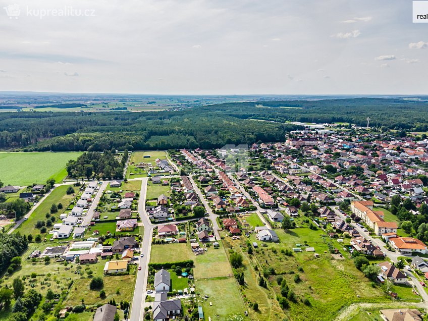 Prodej  stavebního pozemku 900 m^2 Horní Jelení, Horní Jelení 