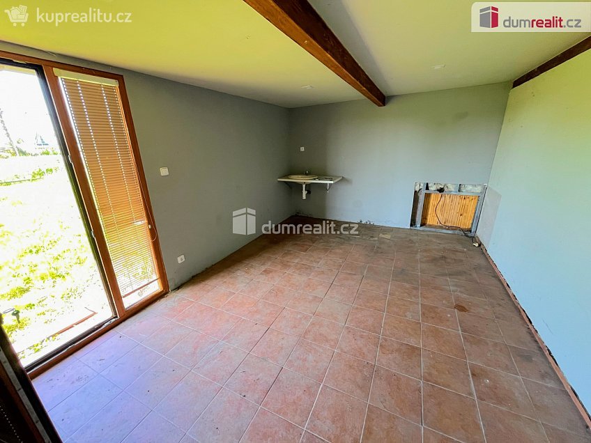 Prodej  stavebního pozemku 476 m^2 Obchodní, Kunovice 