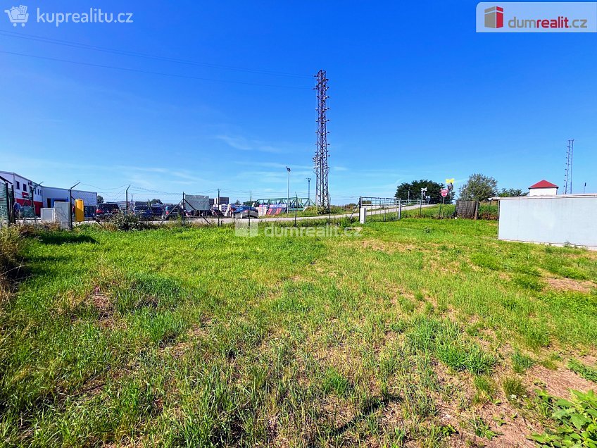 Prodej  stavebního pozemku 476 m^2 Obchodní, Kunovice 