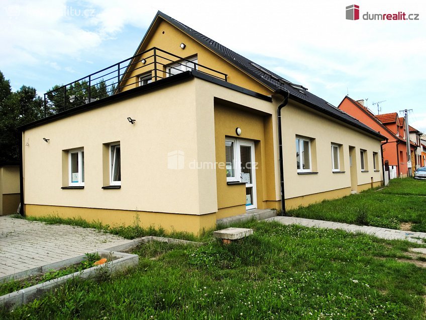 Pronájem bytu 3+kk 60 m^2 Vracovská, Bzenec 