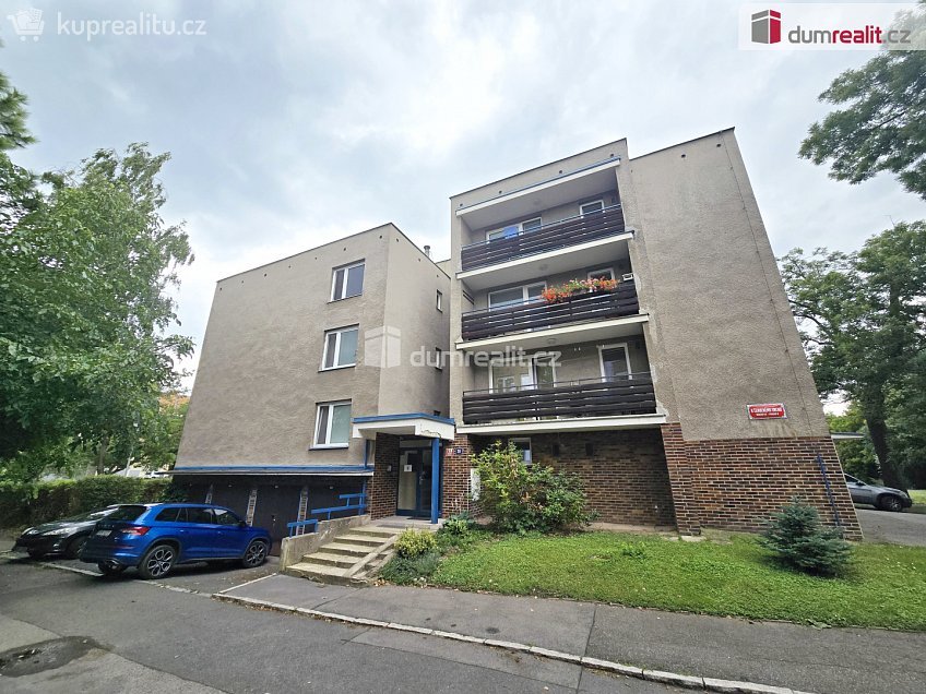 Pronájem bytu 2+1 48 m^2 K Červenému vrchu, Praha 6 