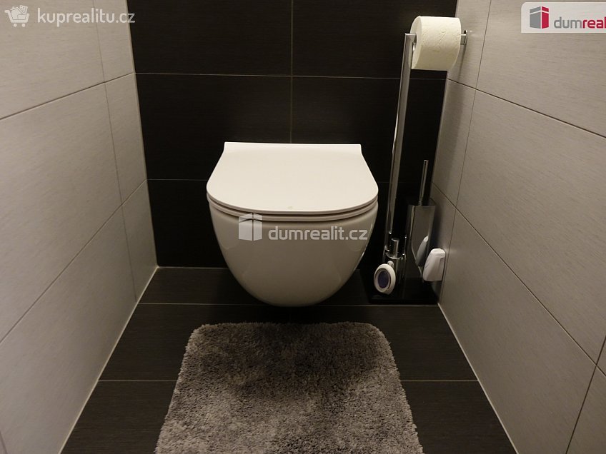 Prodej bytu 3+kk 64 m^2 Bohúňova, Praha 11 