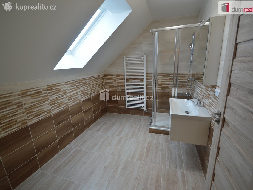 Pronájem bytu 2+kk 54 m^2 U Pejřavky, Podolanka 