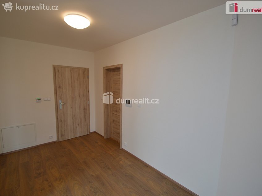 Pronájem bytu 2+kk 54 m^2 U Pejřavky, Podolanka 