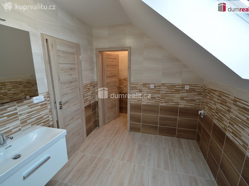 Pronájem bytu 2+kk 54 m^2 U Pejřavky, Podolanka 