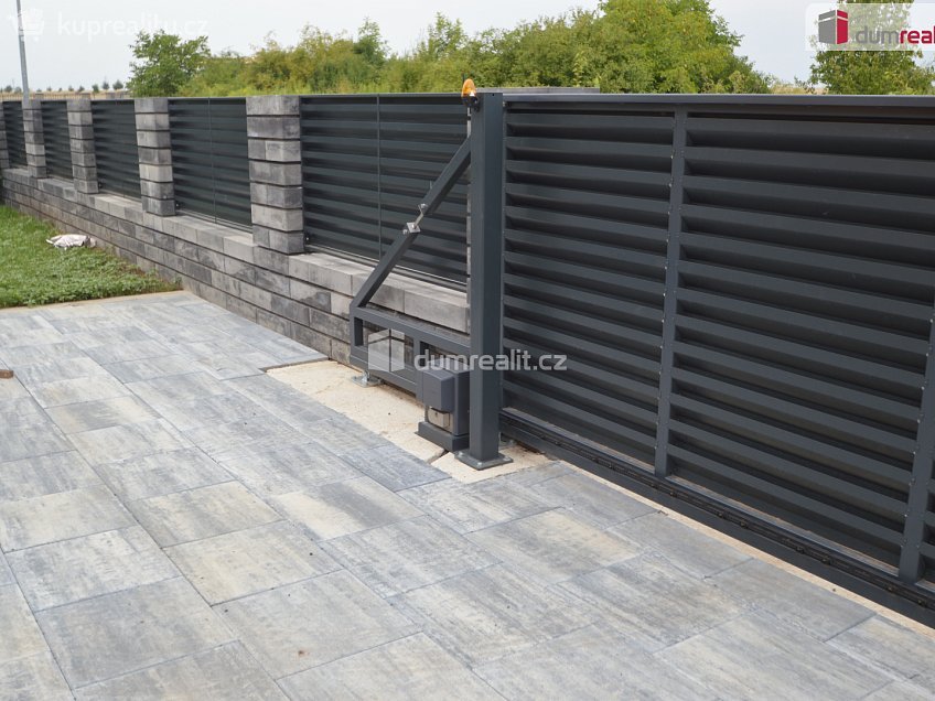 Pronájem bytu 2+kk 54 m^2 U Pejřavky, Podolanka 