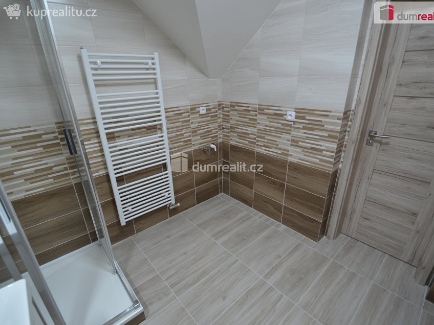 Pronájem bytu 3+kk 87 m^2 U Pejřavky, Podolanka 