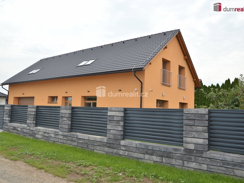 Pronájem bytu 3+kk 87 m^2 U Pejřavky, Podolanka 