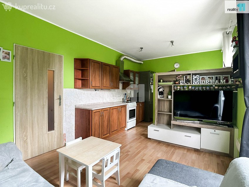 Prodej bytu 2+kk 50 m^2 Wolkerova, Hulín 