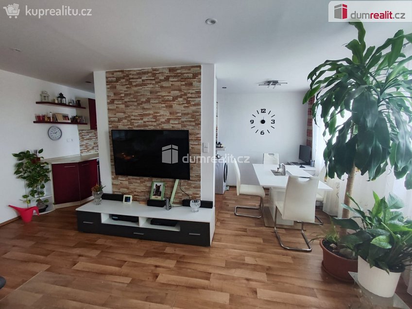 Prodej bytu 3+1 69 m^2 Na Vysoké mezi, Lysá nad Labem 