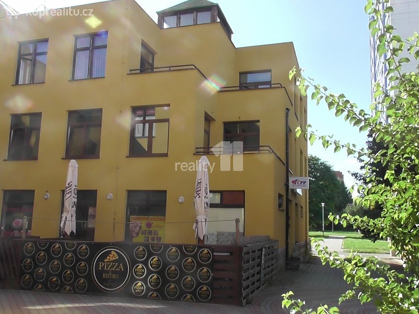 Pronájem  obchodních prostor 70 m^2 Dr. Martínka, Ostrava 