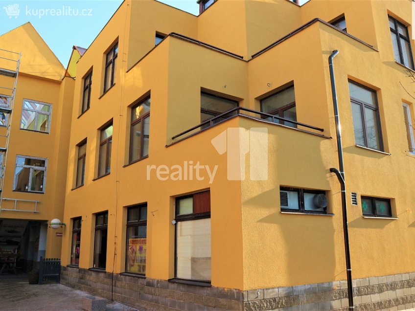 Pronájem  obchodních prostor 70 m^2 Dr. Martínka, Ostrava 