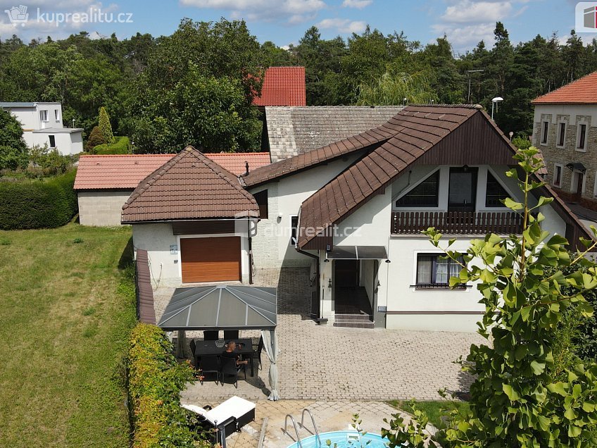 Prodej  rodinného domu 190 m^2 Chloumecká, Mělník 