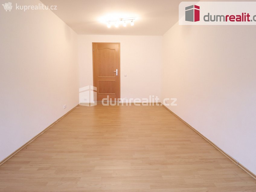 Pronájem bytu 3+1 100 m^2 Moskevská, Karlovy Vary 