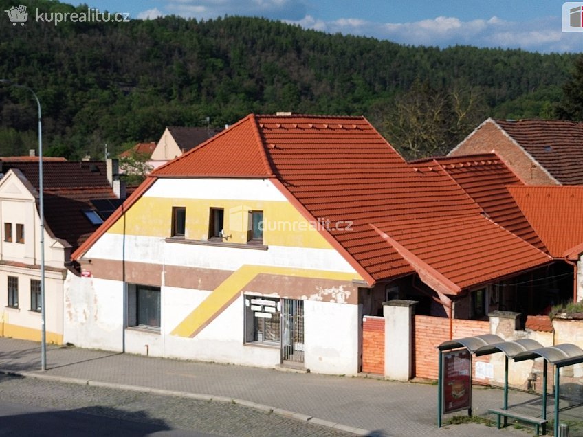 Prodej  rodinného domu 340 m^2 Masarykovo náměstí, Starý Plzenec 