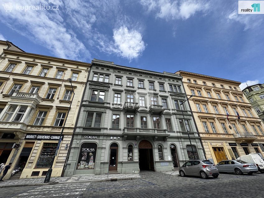 Pronájem bytu 2+kk 73 m^2 Senovážné náměstí, Praha 1 
