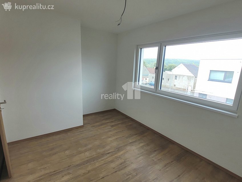 Prodej  rodinného domu 353 m^2 Pechlátova, Kladno 