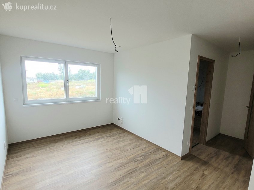 Prodej  rodinného domu 353 m^2 Pechlátova, Kladno 