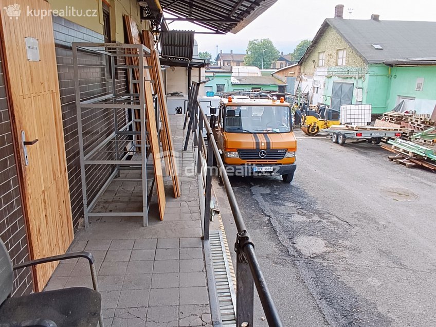 Pronájem  výrobních prostor 1466 m^2 Dělnická, Děčín 