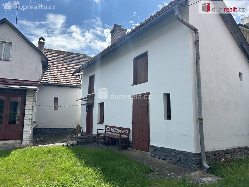 Prodej  rodinného domu 100 m^2 Vlašimská, Zruč nad Sázavou 