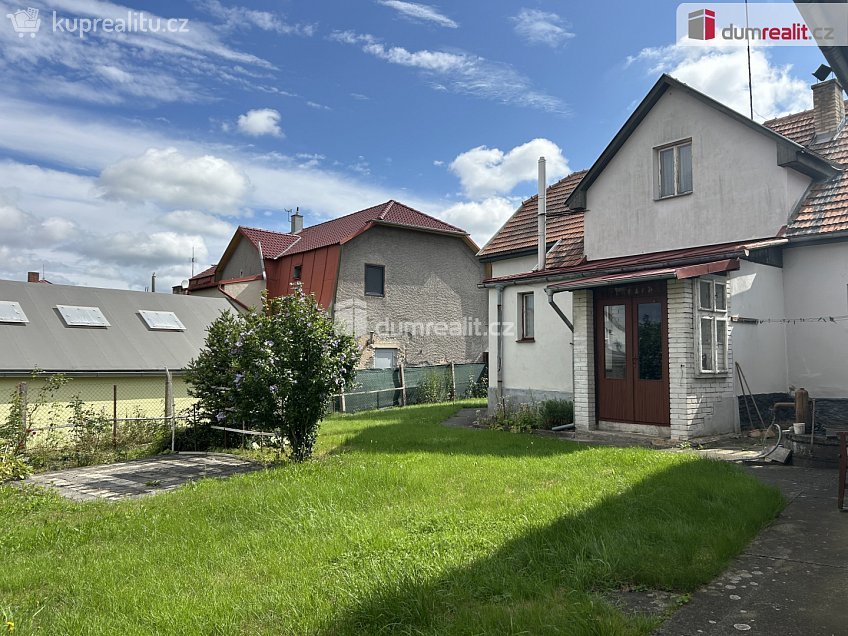 Prodej  rodinného domu 100 m^2 Vlašimská, Zruč nad Sázavou 