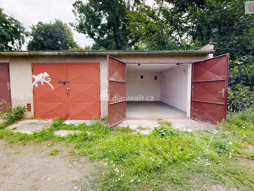 Prodej  garáže 19 m^2 Holasická, Opava 