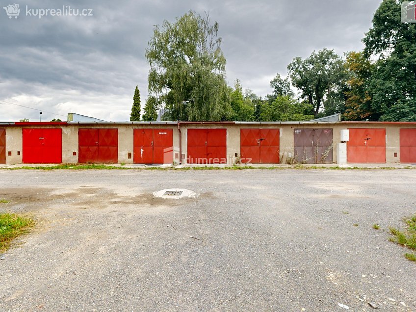 Prodej  garáže 19 m^2 Holasická, Opava 