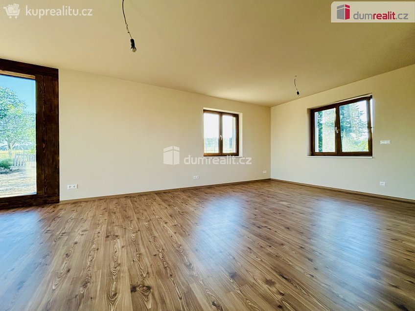 Prodej  rodinného domu 120 m^2 Zvěstov, Zvěstov 