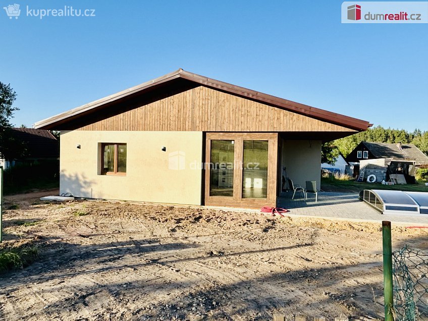 Prodej  rodinného domu 120 m^2 Zvěstov, Zvěstov 