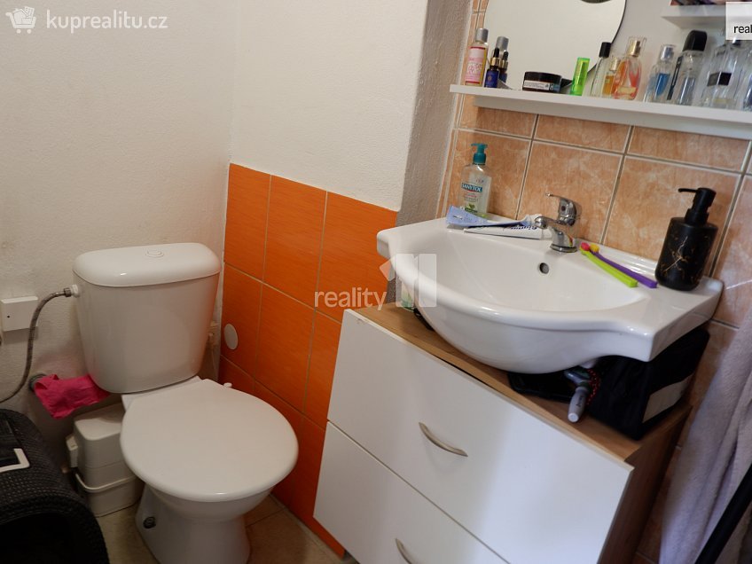 Pronájem bytu 2+kk 89 m^2 Lazsko, Lazsko 