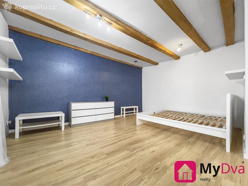 Pronájem bytu 1+kk 43 m^2 17. listopadu, Znojmo 