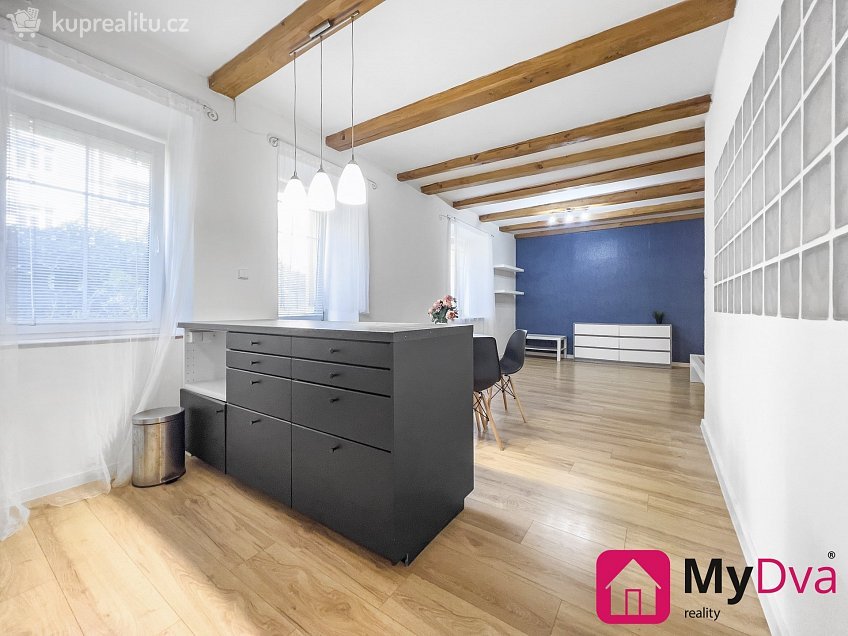 Pronájem bytu 1+kk 43 m^2 17. listopadu, Znojmo 