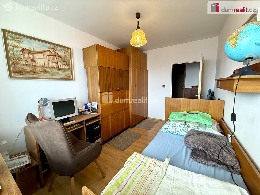Pronájem bytu 2+kk 45 m^2 Petýrkova, Praha 11 
