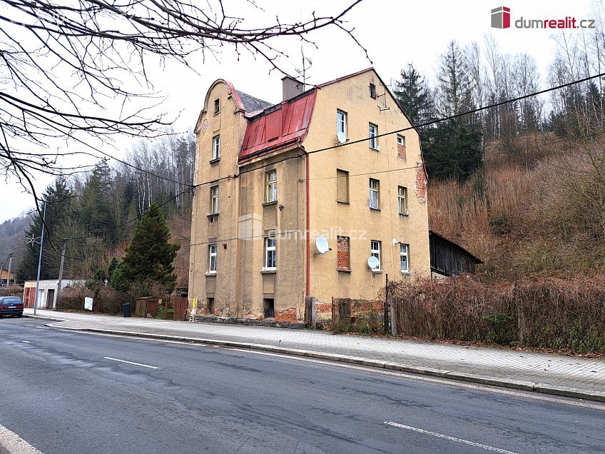 Prodej bytu 3+1 70 m^2 Čs. armády, Kraslice 