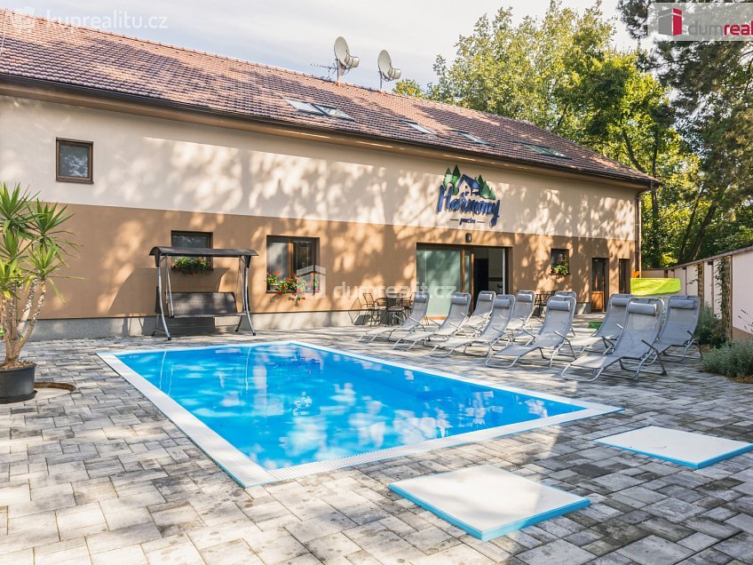 Prodej  ubytovacího zařízení 300 m^2 Břeclavská, Lednice 