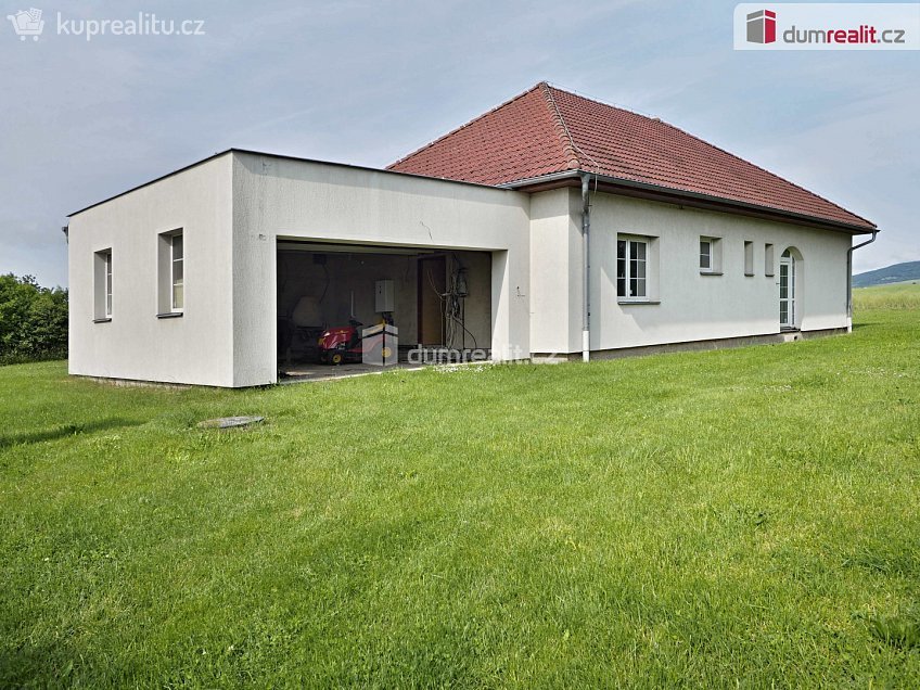 Prodej  rodinného domu 247 m^2 Dlažkovice, Dlažkovice 