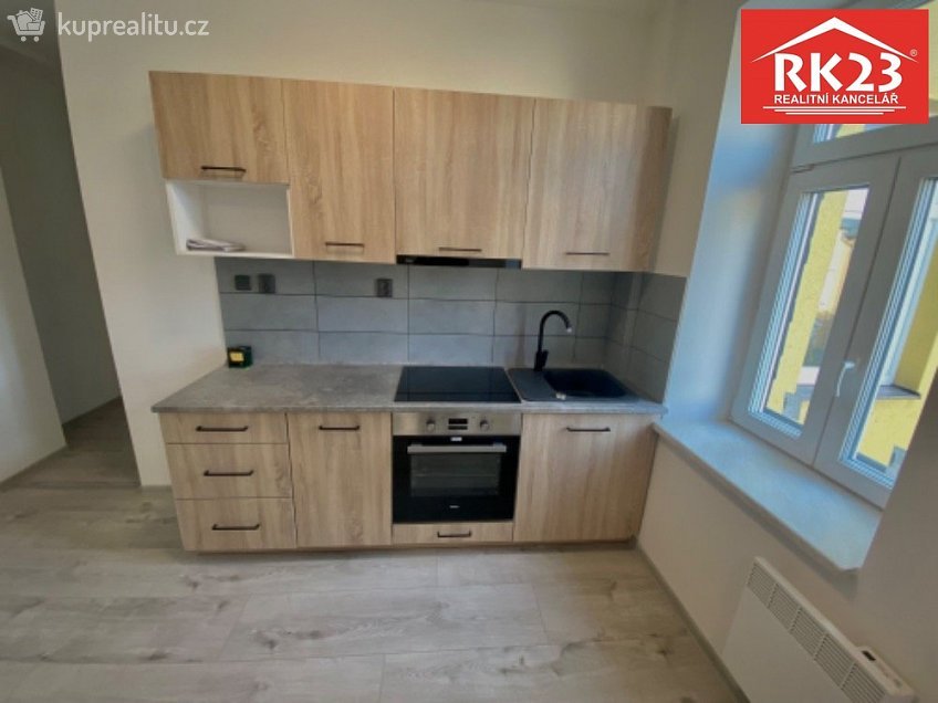 Pronájem bytu 1+kk 31 m^2 Husova 302, Mariánské Lázně 