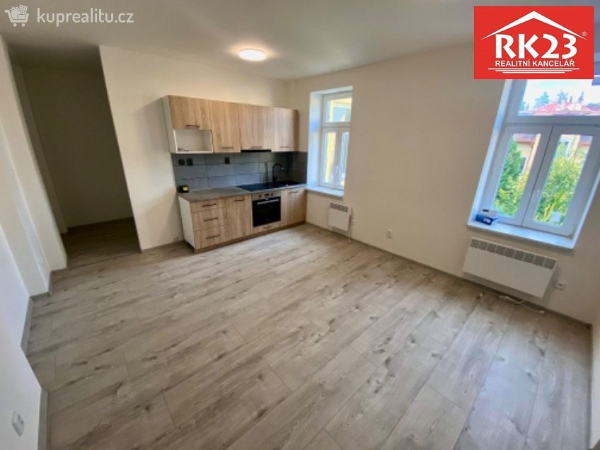 Pronájem bytu 1+kk 31 m^2 Husova 302, Mariánské Lázně 