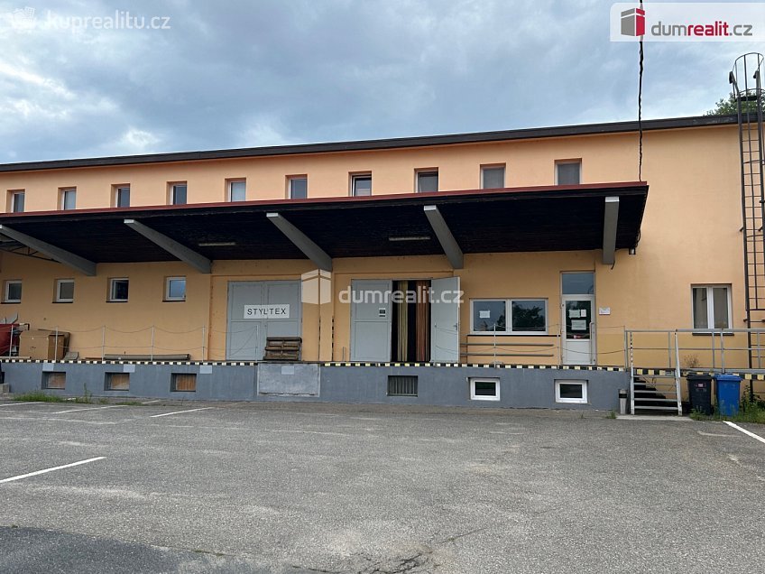 Pronájem  kanceláře 19 m^2 Skladištní, Poděbrady 