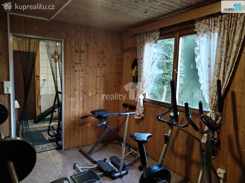 Prodej  rodinného domu 185 m^2 Tuřany, Tuřany 