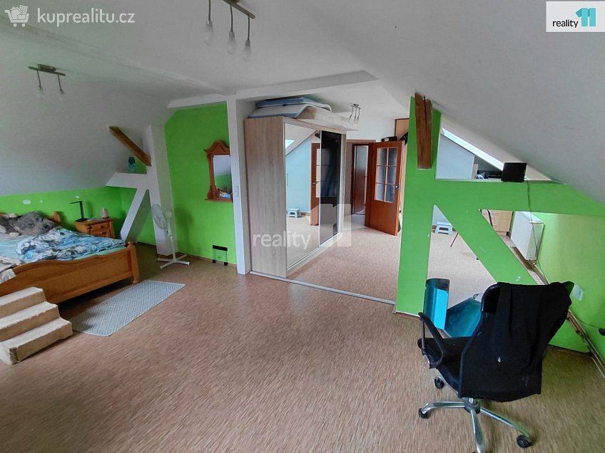 Prodej  rodinného domu 185 m^2 Tuřany, Tuřany 
